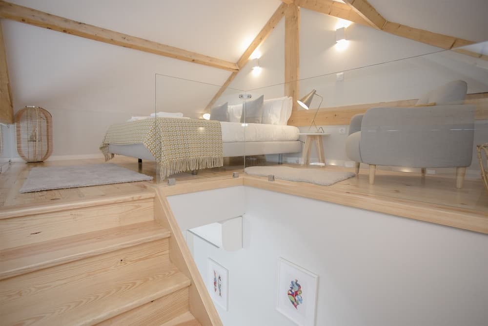 Liiiving - Santa Catarina Mezzanine Apartment