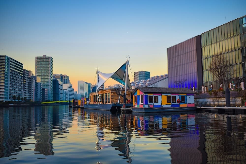 PETALS TOKYO - Floating Hotel