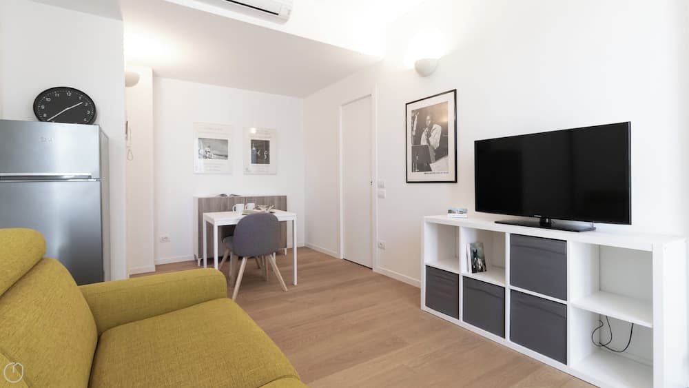 Italianway - Caterina da Forlì 6