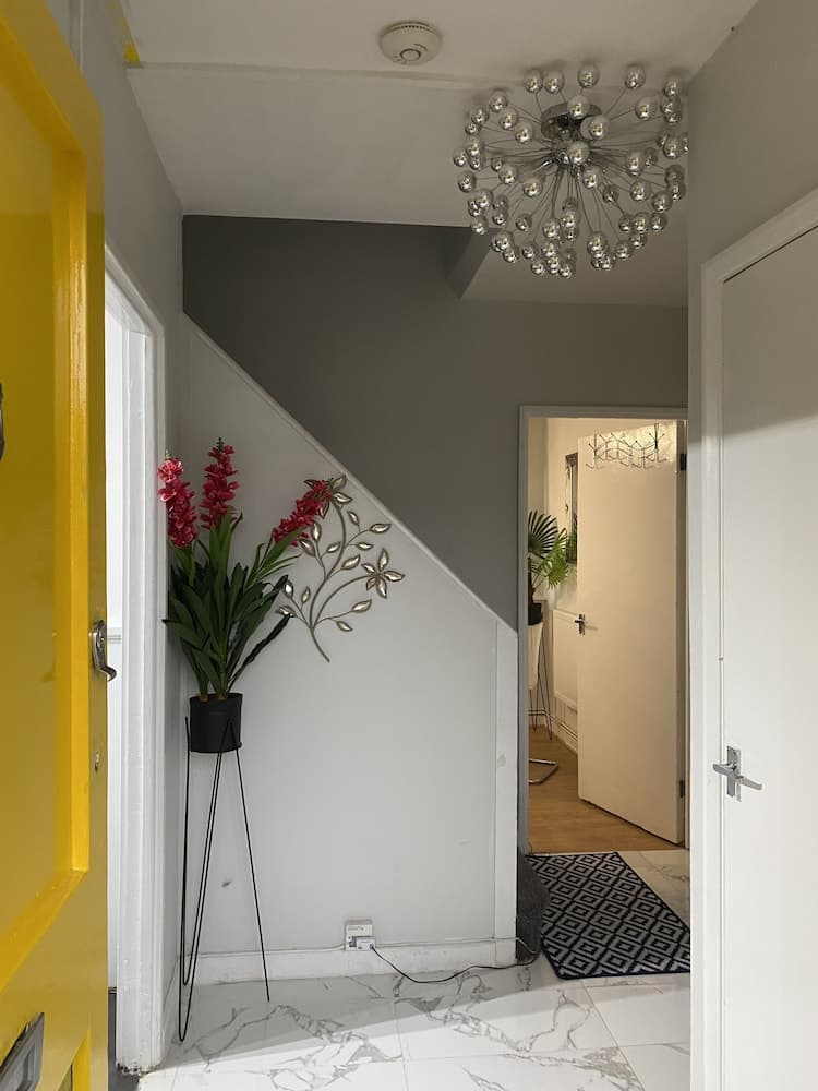 3 Bed Flat, Dedicated Workspace, Parking, 4KTV