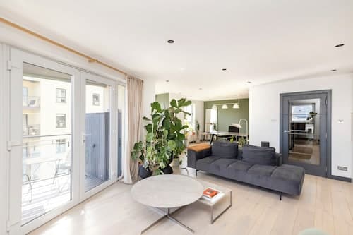 JOIVY Fabulous 2Br Apartment W/Terrace & Bay View