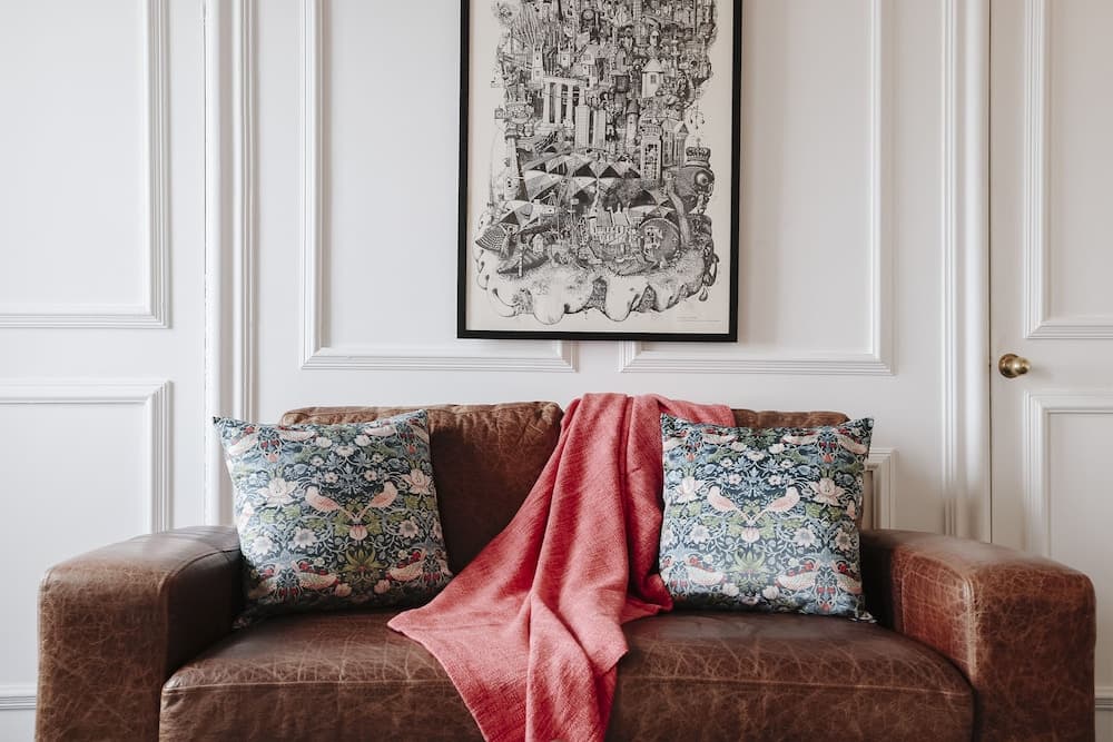 JOIVY Eclectic & Design Led 3Br Apt Near Edinburgh Castle