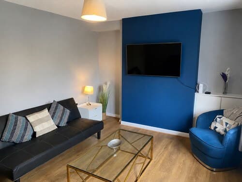 Alderton House