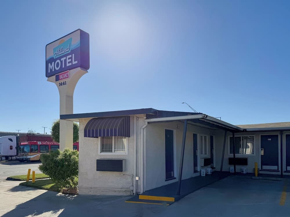 Hiland Motel