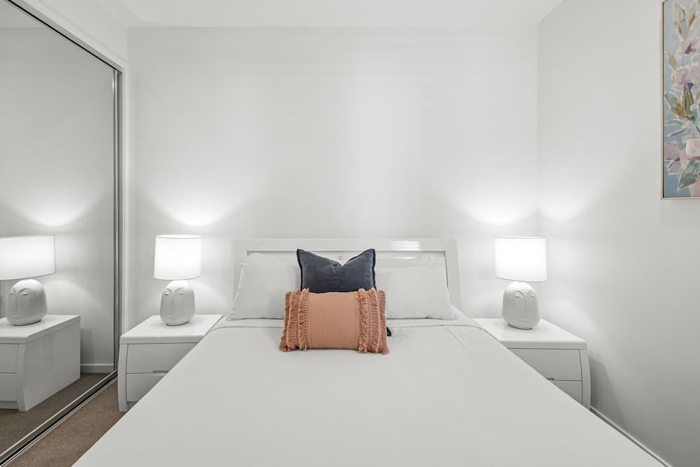 RISE 3 Bedroom Deluxe Ocean Side Apt