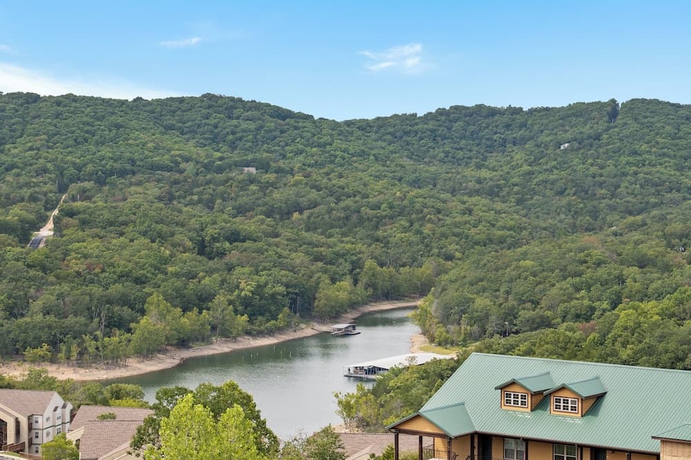 The Branson Stone Cliff Hideaway - 3 Min From Silver Dollar