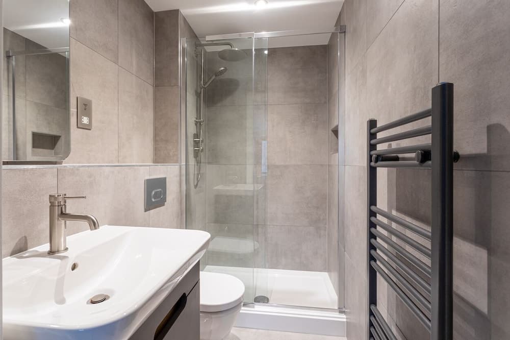 Modern & Stylish 2 Bed York Apartment