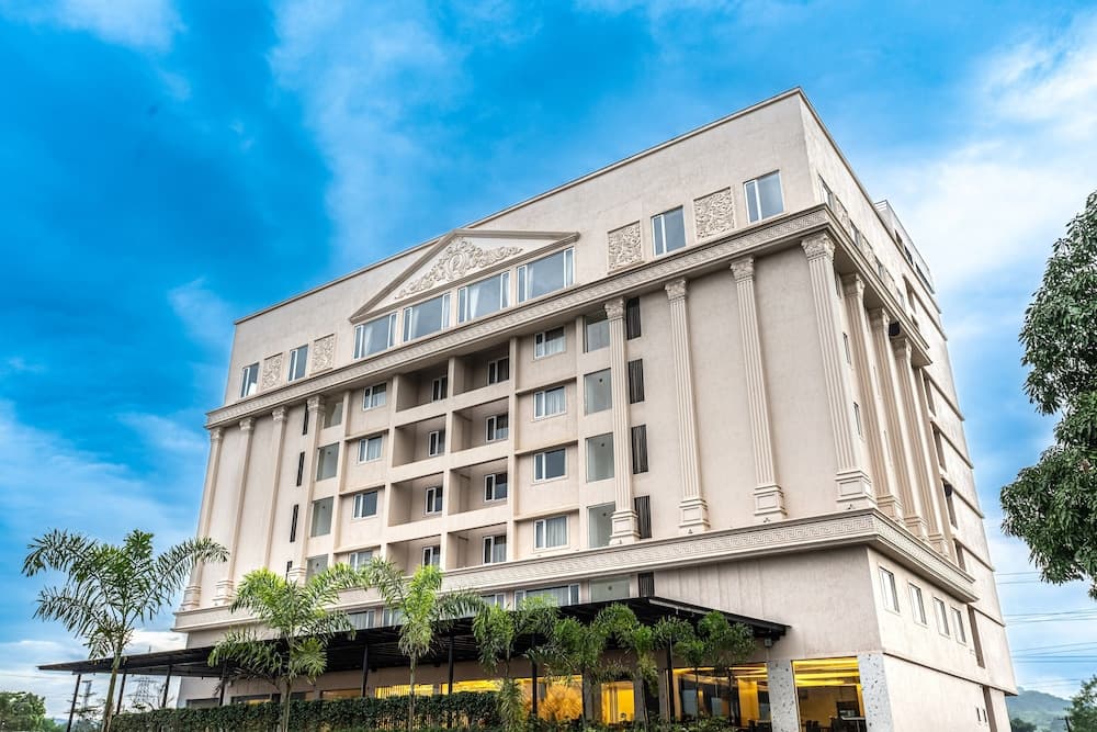 Mastiff Grand The Sia Palace Suites & Banquets, Khopoli (Nr. Imagica)