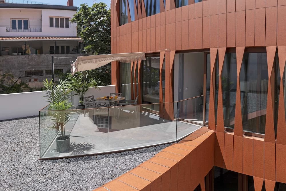 Cine Park Residence by An Island Apart