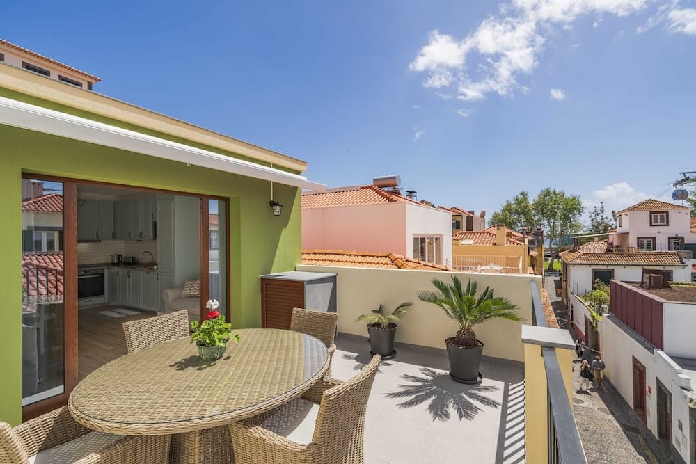 In the Funchal Old Town, Near Beach - Casa Caetano