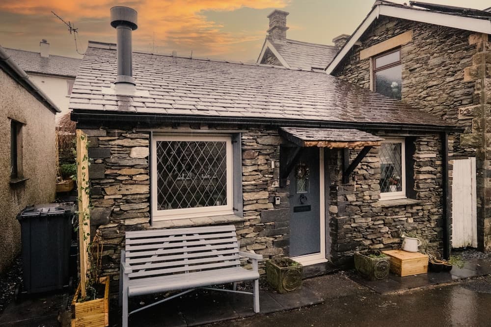 The Annex - Windermere Escape for Two