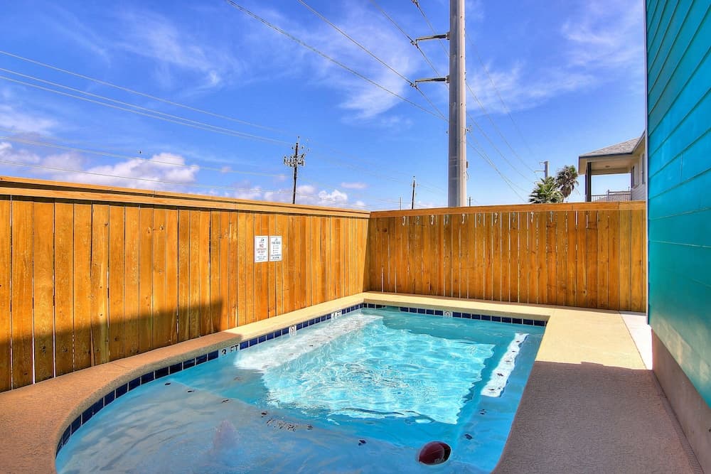 Gv603-the Beach Buoy