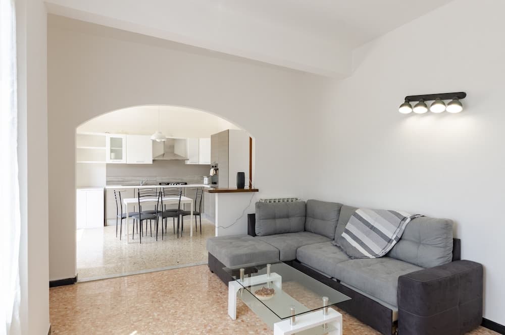 JOIVY Family Flat W/3 Balconies, 10 Min To Beach