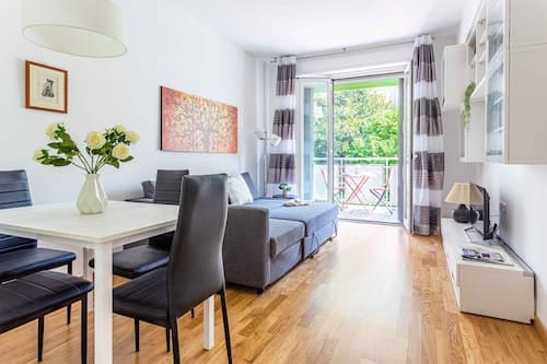 JOIVY Adorable Flat W/ Balcony
