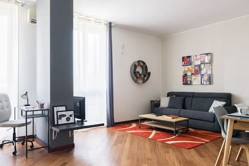 JOIVY Superb Flat W/Home Office