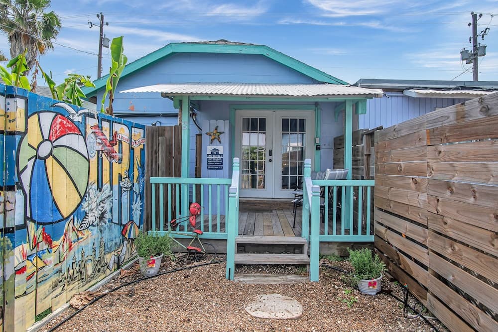 Anglers Court Beach Cottage #2