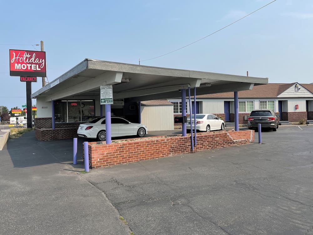 Holiday Motel
