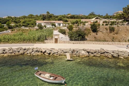 Apollonides Seafront Villa 1 “Aoede”