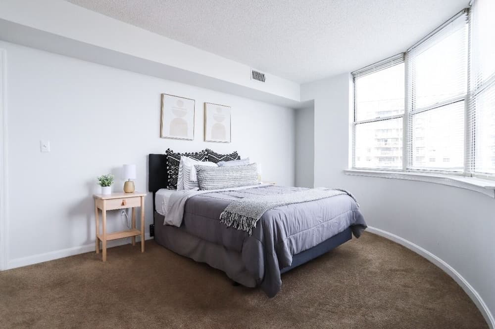 Cozy 2 Bedroom Condo Ballston