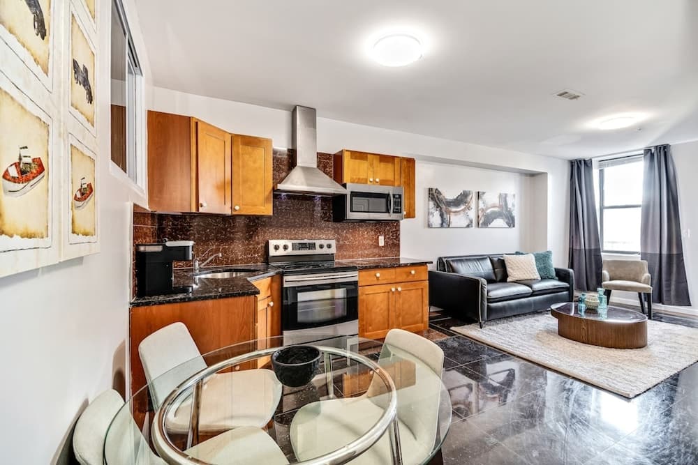 Amazing 2BD Steps From the Convention Center