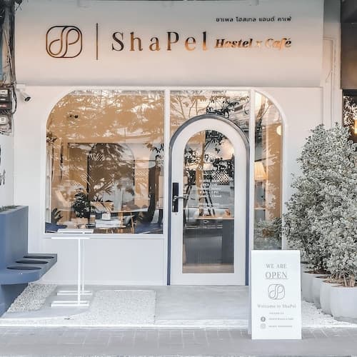 Shapel Hostel and Cafe