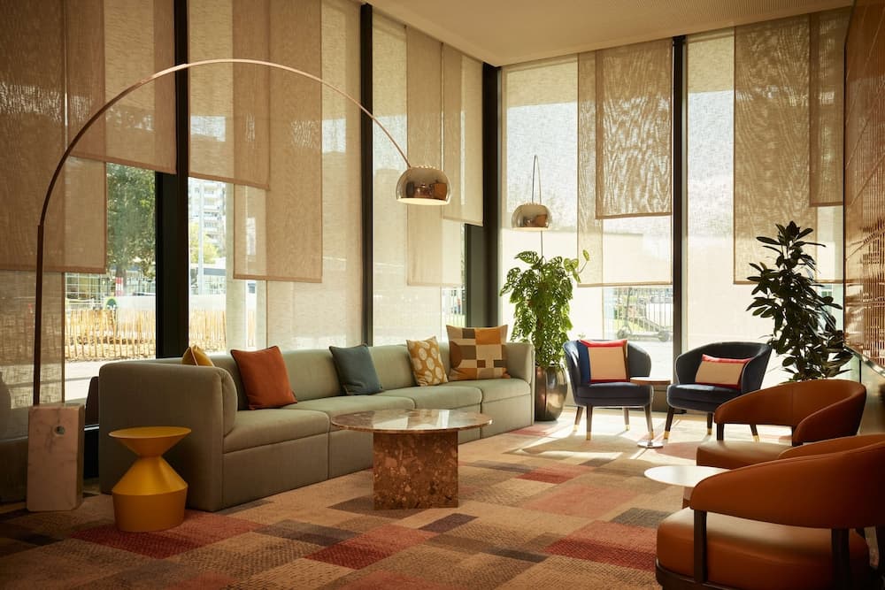 Lobi dinlenme salonu