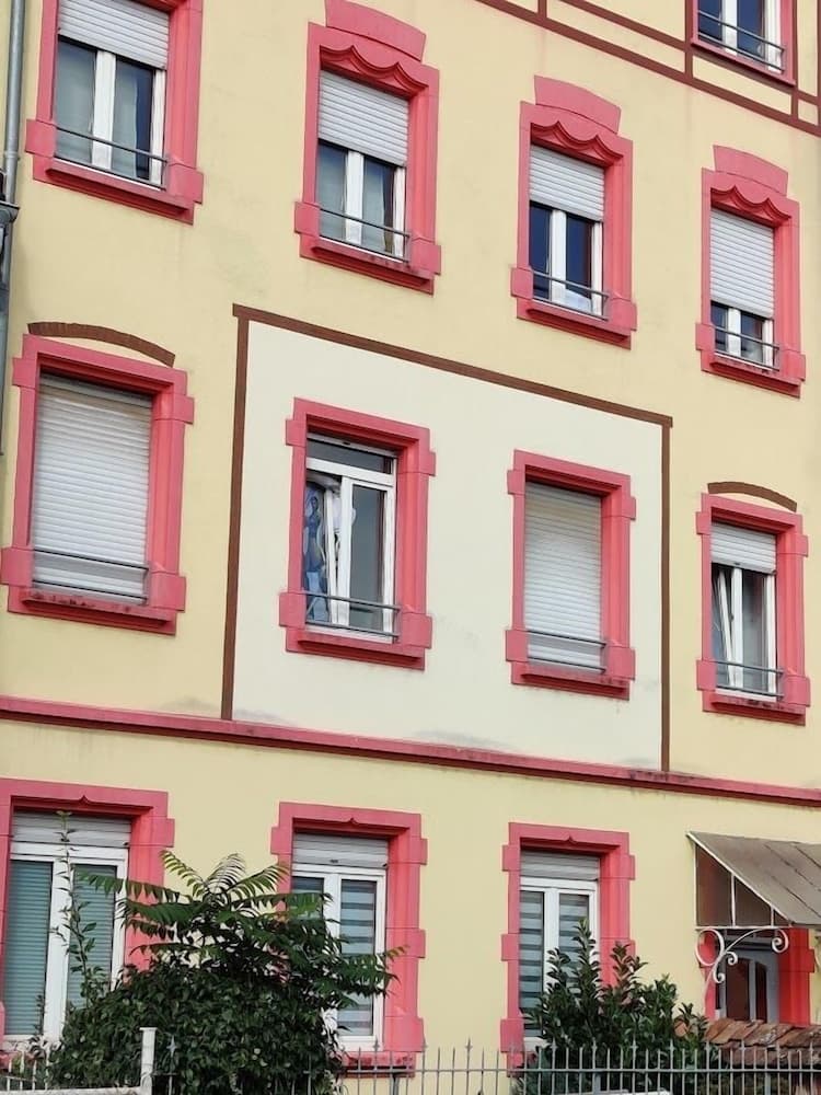 Konaklama yerinin ön cephesi