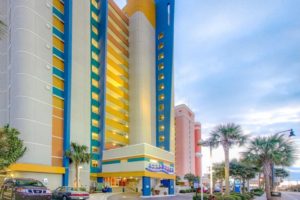 Sunny and Bright Oceanfront Condos in Atlantica Resort near Boardwalk