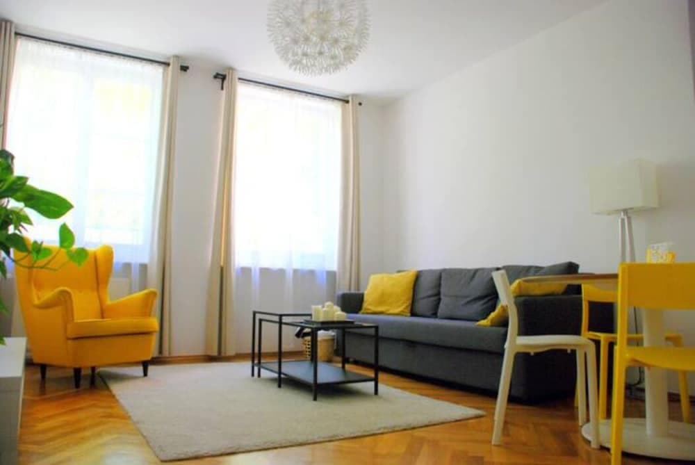 Maya's Flat & Resorts - Platinum