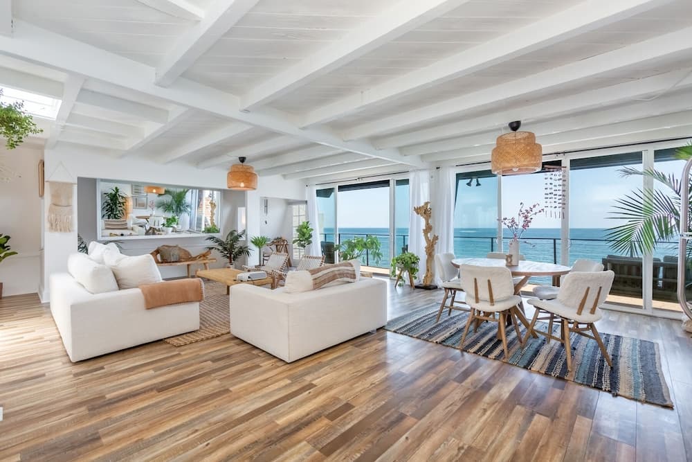 Two Bedroom Beach House Minutes From Carbon Beach
