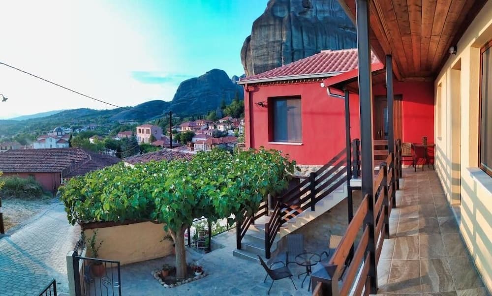 Konaklama yerinin ön cephesi