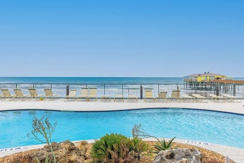 Tropical Suites at Sunglow Resort