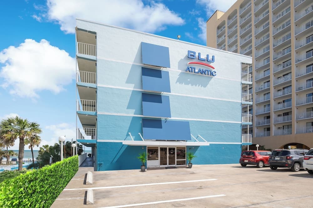 Blu Atlantic Oceanfront Hotel & Suites