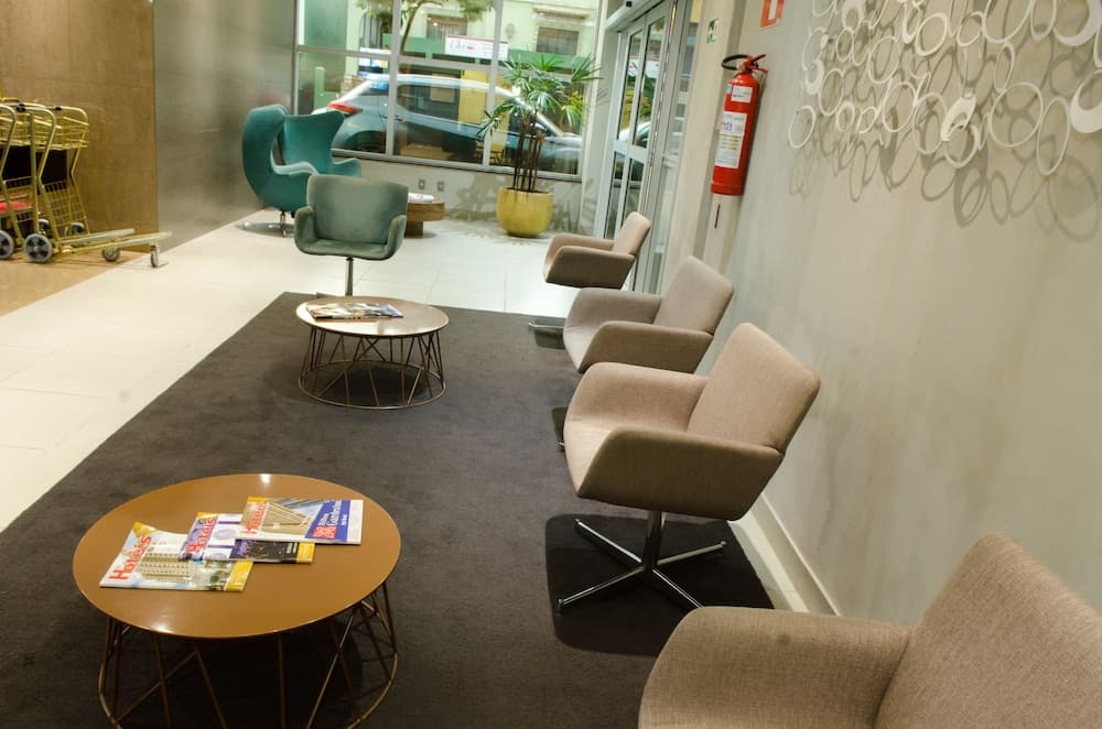 Lobi dinlenme salonu