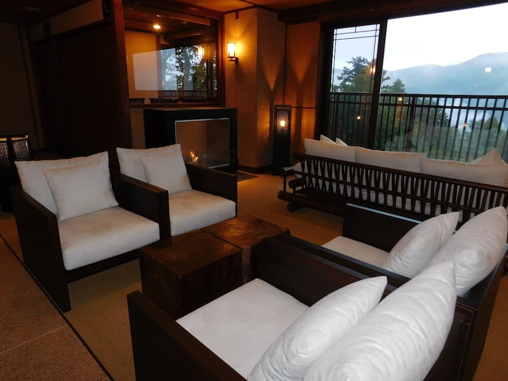 Lobi dinlenme salonu