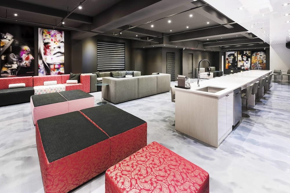 Holland Hotel by Simplissimmo