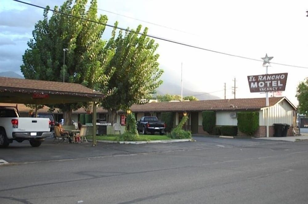 El Rancho Motel