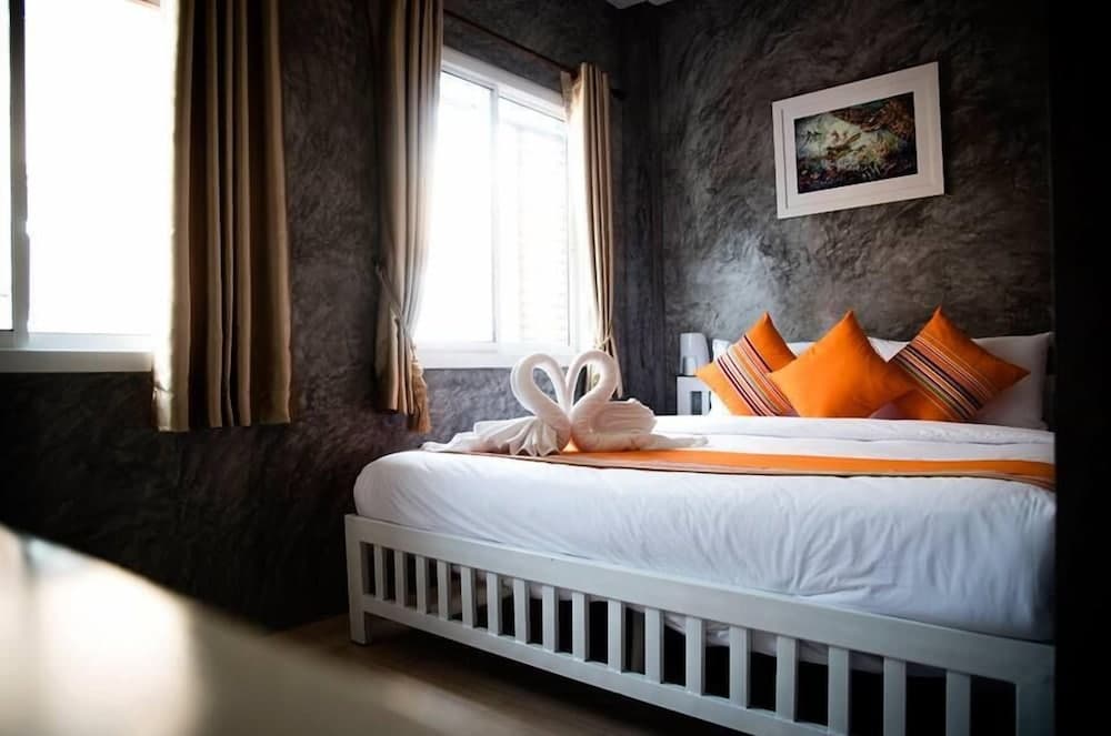 Ban's Avenue Guest House