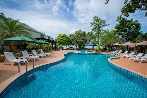 Phi Phi Andaman Beach Resort