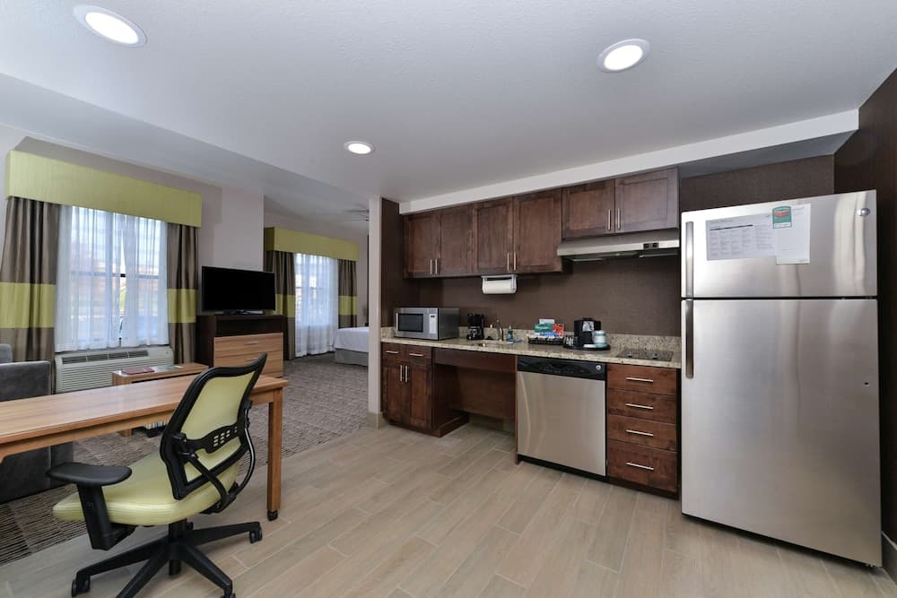 Homewood Suites By Hilton Cincinnati Mason