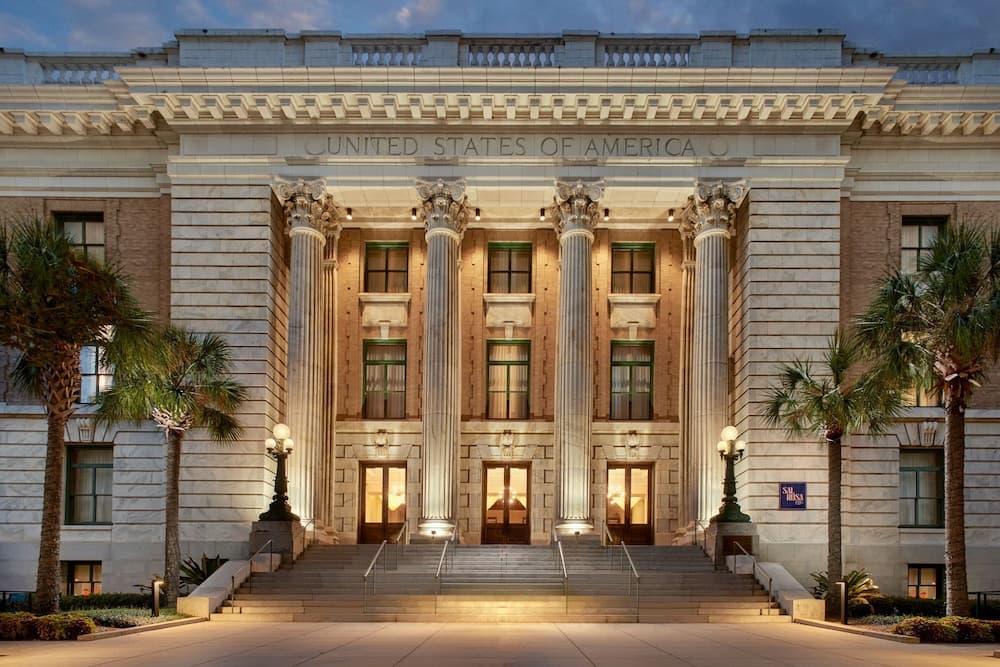 Le Méridien Tampa, The Courthouse