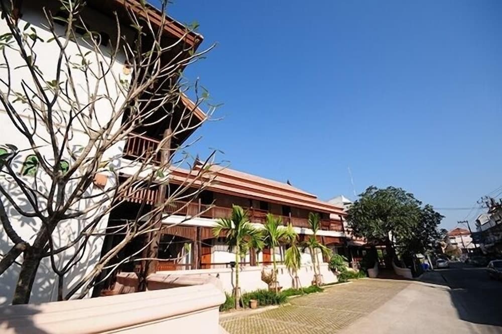 Villa Korbhun Khinbua
