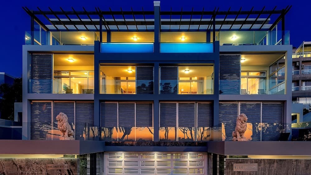 Blue Views Penthouse Beachfront Apartments