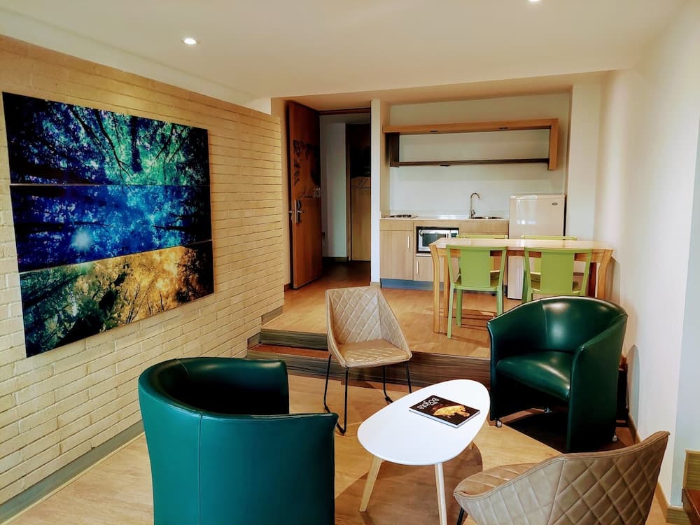 Viaggio Teleport Suites