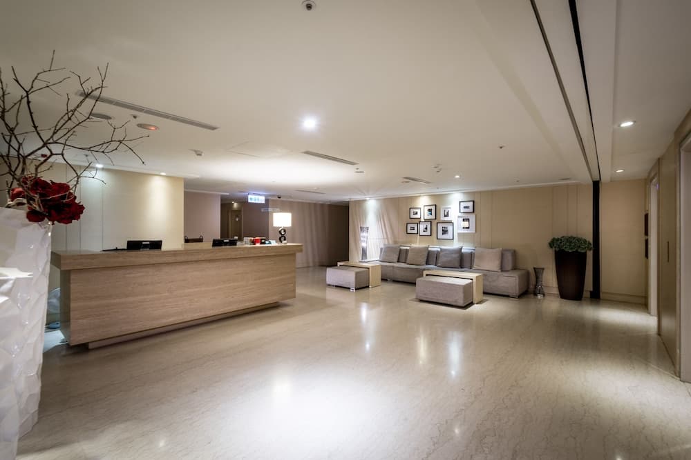 We Meet Taipei Hotel