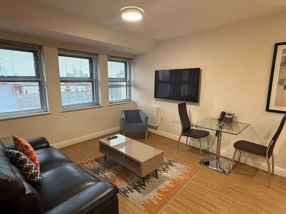 City Wall House by House of Fisher