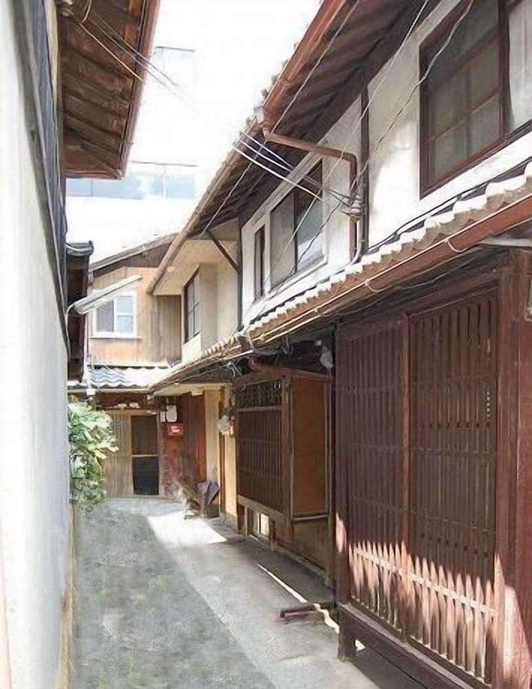 Kyomachiya Shijokarasuma-an