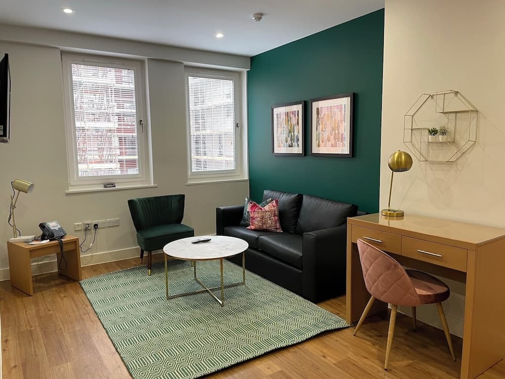 100 Kings Road by House of Fisher