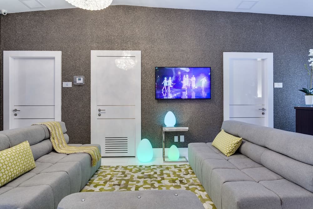 Lobi dinlenme salonu