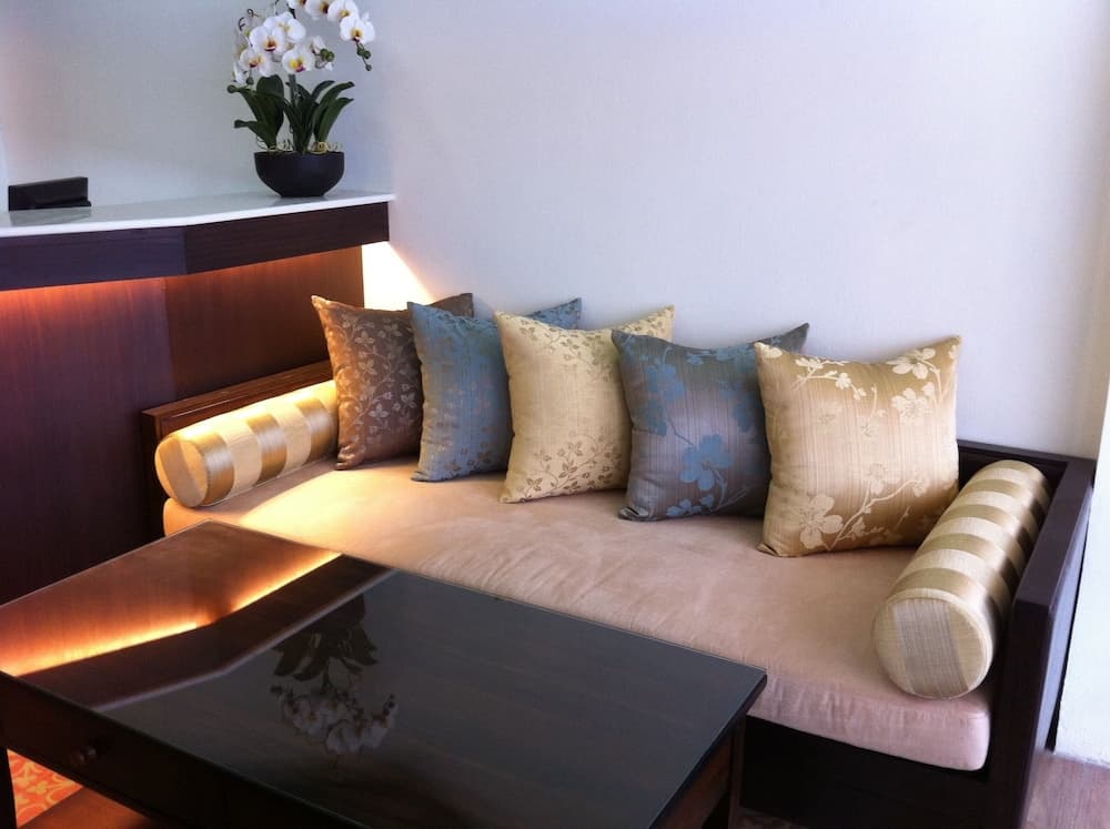 Smile Society Boutique Hostel